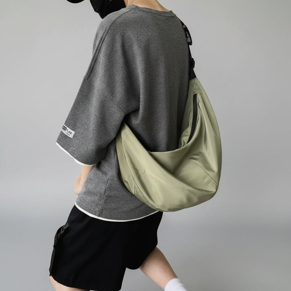 Sacoche bandoulière homme en nylon, doublure polyester et fermeture éclair