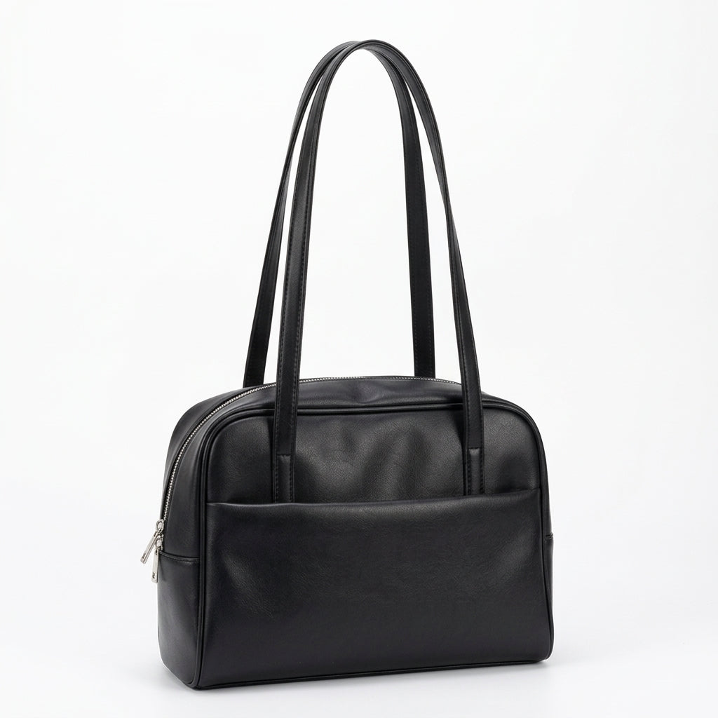 Sac à main aspect cuir noir – vue de trois quarts