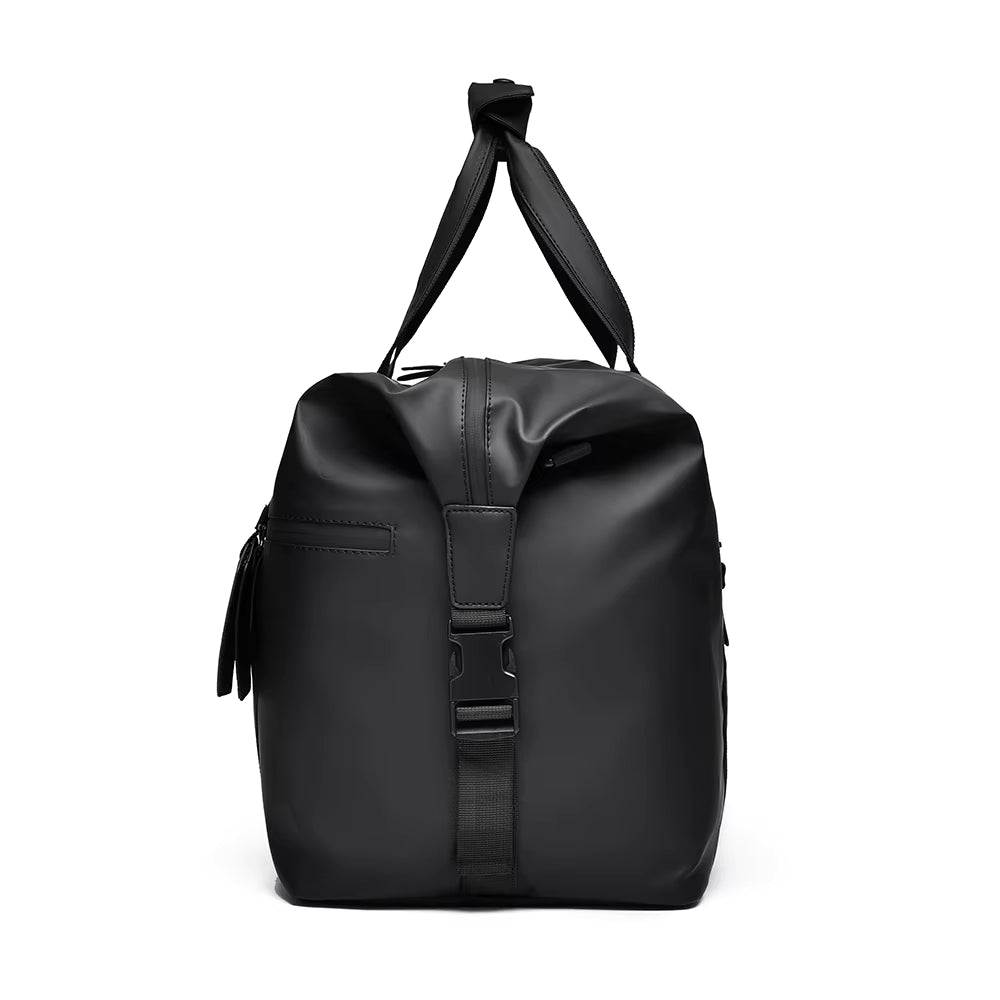 Sac de voyage homme noir – vue de côté, sangle à boucle