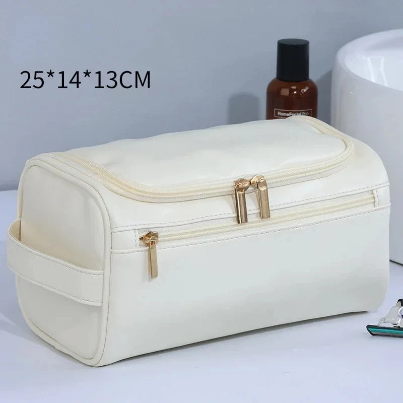 Trousse de toilette homme vintage aspect cuir – à suspendre - vue 10