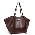 Grand cabas de voyage femme aspect cuir café, forme évasée – vue de face