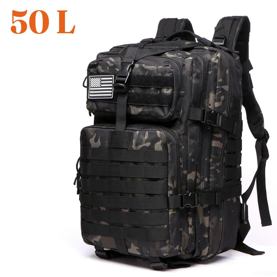Sac à dos de randonnée 50 L, coloris camouflage noir
